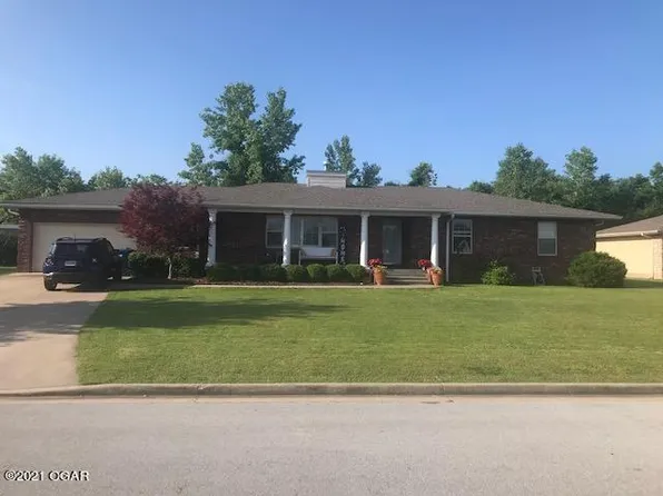 4210 University Cir, Joplin, MO 64801