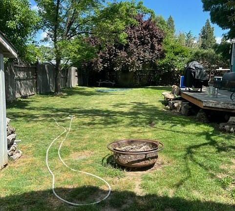 4th image of 824 Marshall Ave