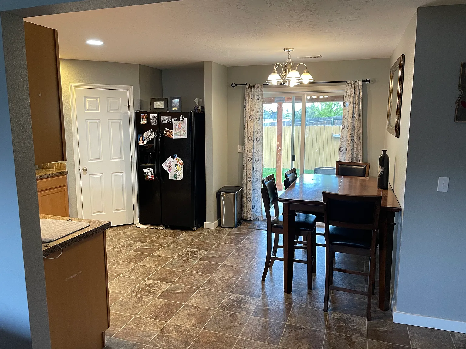 4 bed, 2.5 bath, 2041 sqft, $2,650 — Photo 3