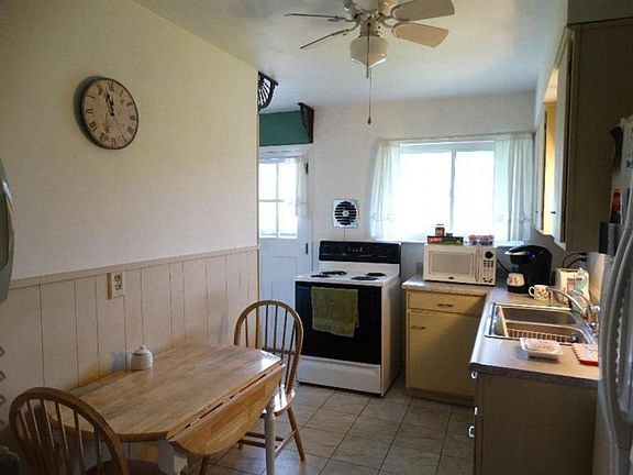 5th image of 419 Silverlake Ave