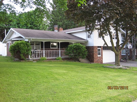 2nd image of 131 W Dionne St