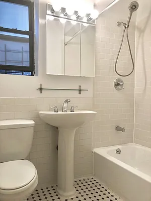 Rented by Silverstreet RE LLC | media 14