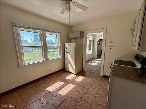 4th image of 12800 Forest Ave