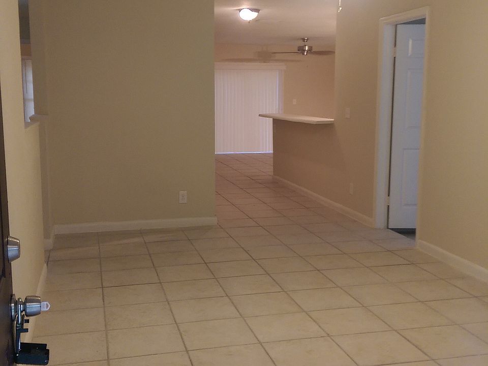 1st image of 7017 Lakeshore Dr