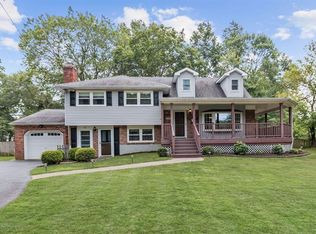 22 Northvale Ave, Little Silver, NJ 07739