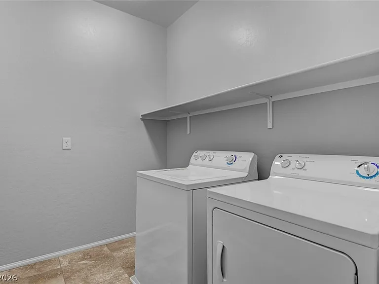 10735 Centerville Bay Ct — Photo 41