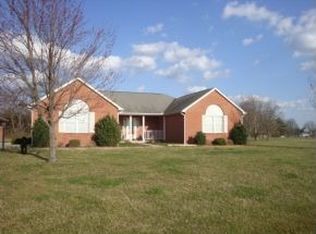 17798 Kelly Bird Dr, Lawrenceburg, IN 47025
