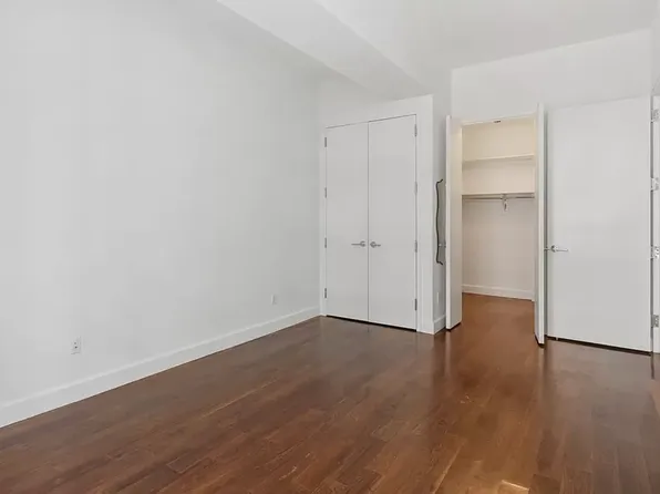 2-17 51st Avenue image 6 of 16