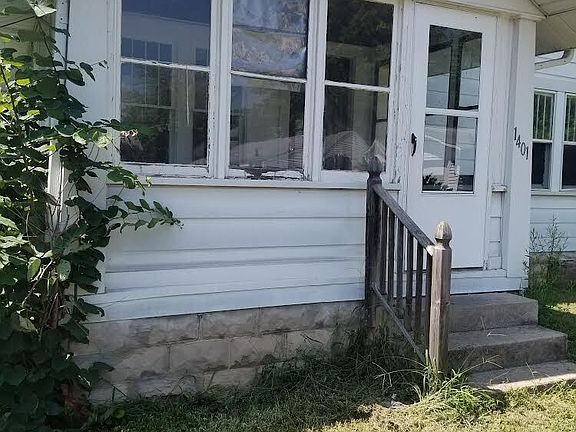 4th image of 1401 S Emerson Ct