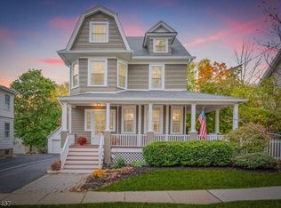 16 N Hillside Ave, Chatham, NJ 07928