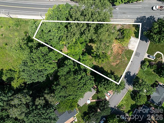 2nd image of 4800 Valley Stream Rd