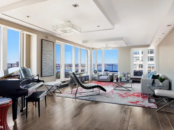 220 Riverside Boulevard image 1 of 28