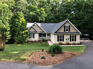 2308 Teapot Ct, Winston Salem, NC 27106