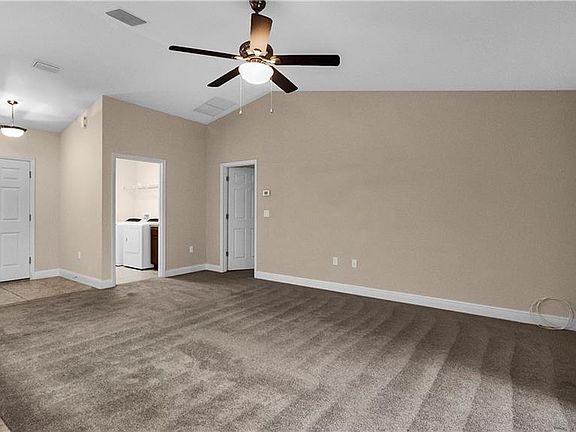 3rd image of 51 Pecan Run Crse