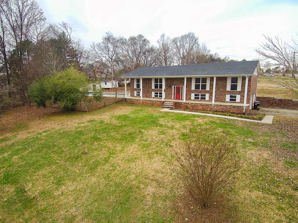 1st image of 163 Cedar Cir