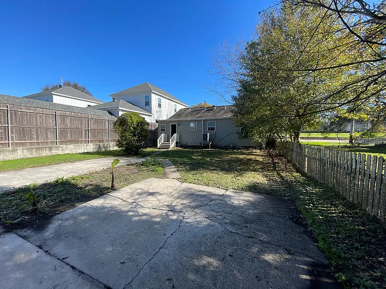 5942 Orleans Ave — Photo 2