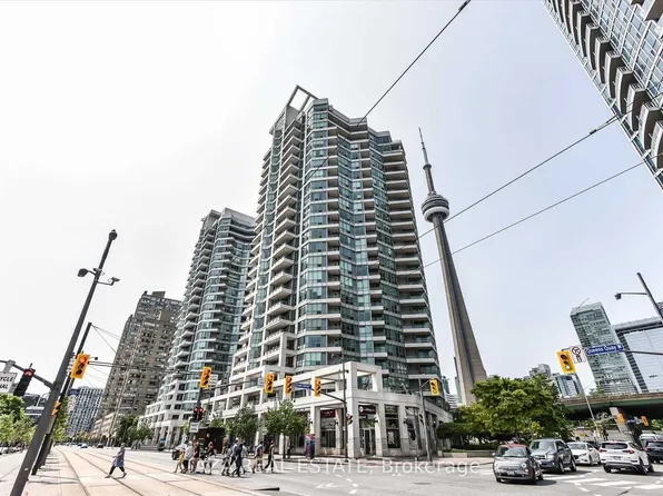 228 Queens Quay W, Toronto, ON