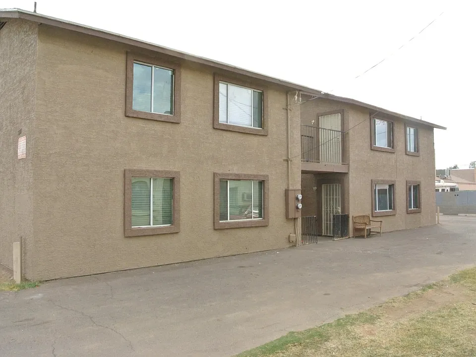 3225 W Melvin St #3