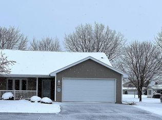 3100D Elk Ridge Dr #D, Oshkosh, WI 54904