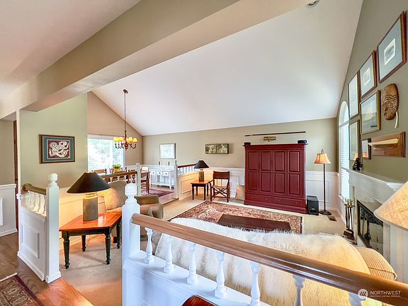 4th image of 25529 Lake Wilderness Country Club Drive SE