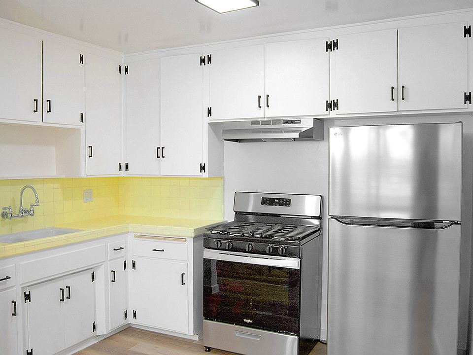 1st image of 4349-59 1/2 College Ave