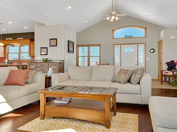 2nd image of 83945 Eagle Ridge Rd