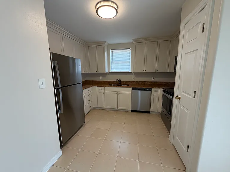 4800 Brigadoon Dr #101 — Photo 7