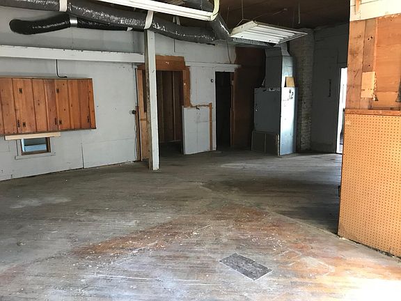 First Floor Office Area