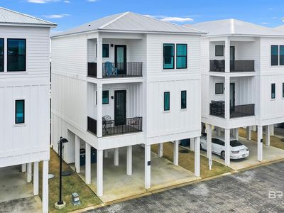 301 E 2nd St #F, Gulf Shores, AL, 36542