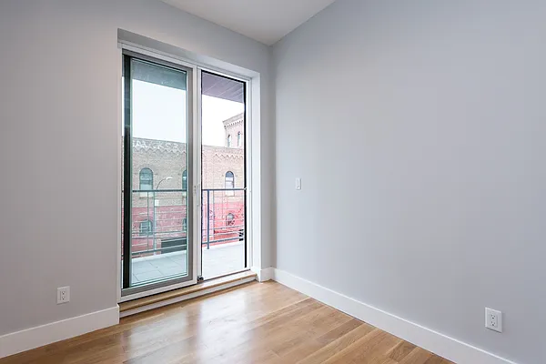 Rented by Nooklyn NYC LLC | media 24