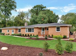 8610 Bard Rd, Crystal Lake, IL 60014