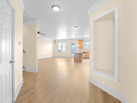 3rd image of 174 Woodhaven Way
