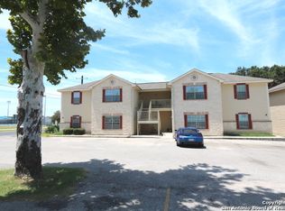 113 L Vest St APT D, La Vernia, TX 78121