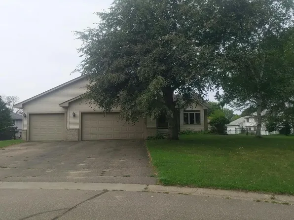 9149 Barrington Ct, Minneapolis, MN 55443