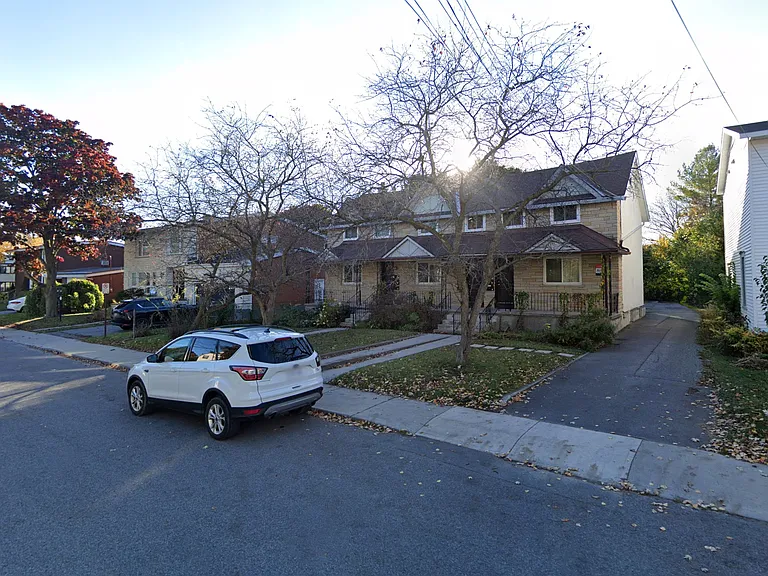26 Pembroke St #B — Photo 2
