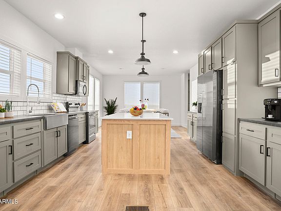 5th image of 4057 N Solar Street