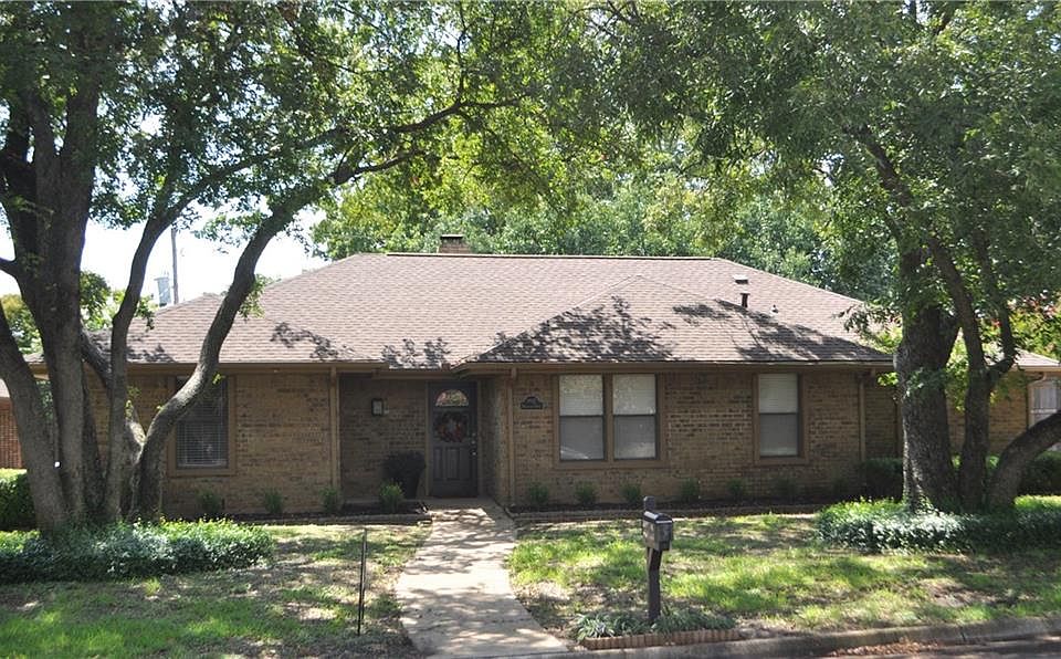 1st image of 1912 Royalwood Dr