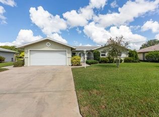 1013 Blue Wing Ct, Venice, FL 34293