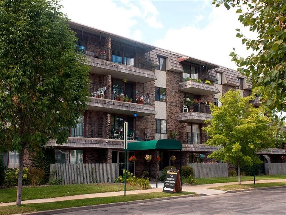 Gold Crest Apartments