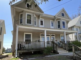 1262 University Ave #3, Dubuque, IA 52001