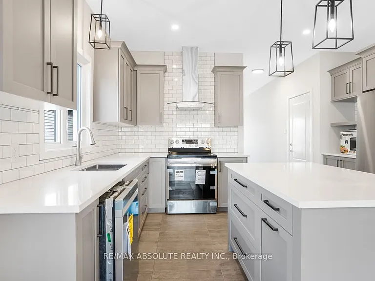 399 Sterling Ave — Photo 8