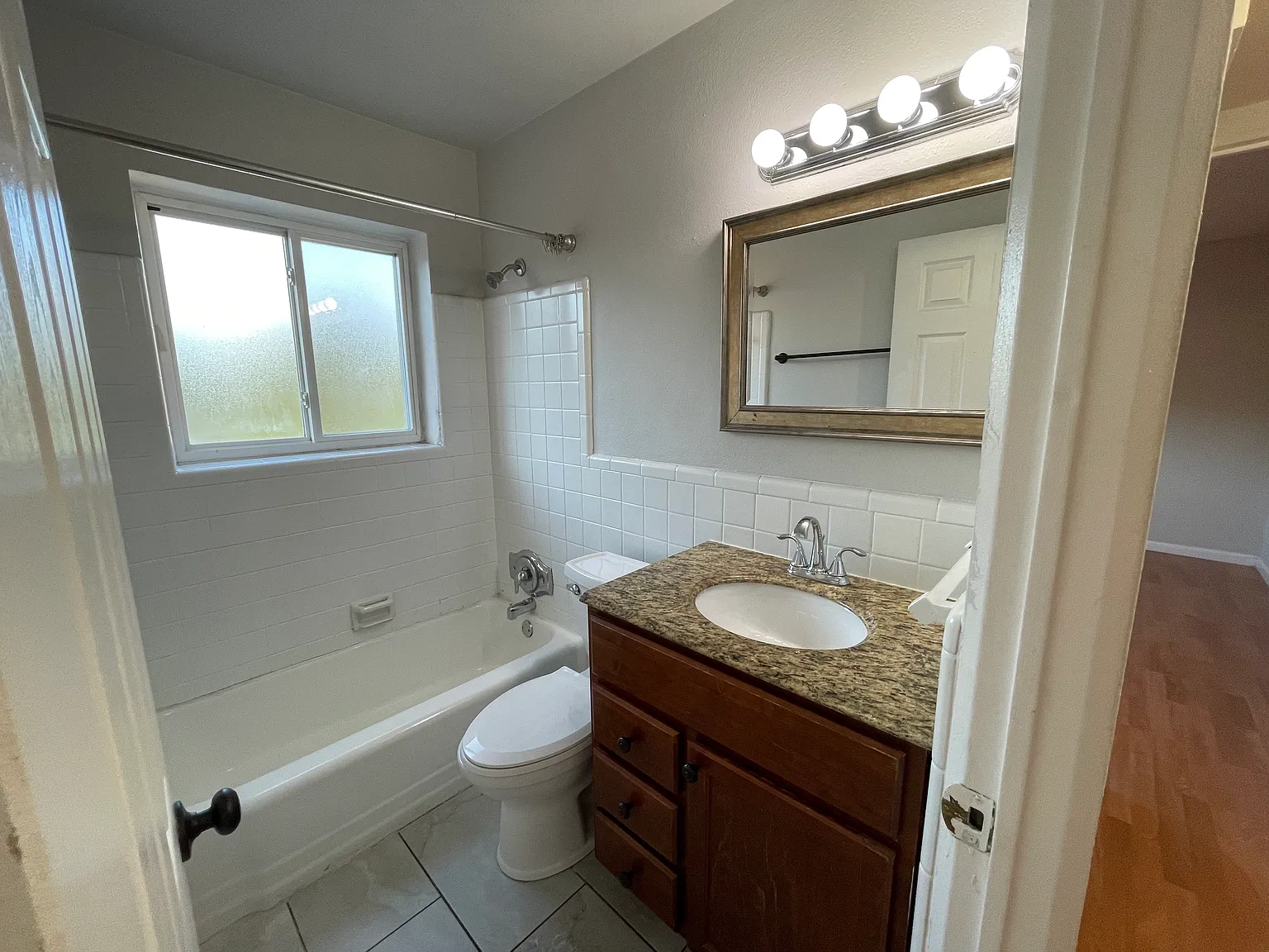 2 bed, 900 sqft, $1,195 — Photo 4