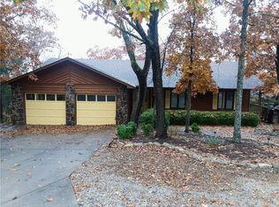 57 Twin Peak Dr, Holiday Island, AR 72631