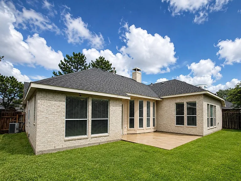 3043 Summercrest Dr — Photo 28