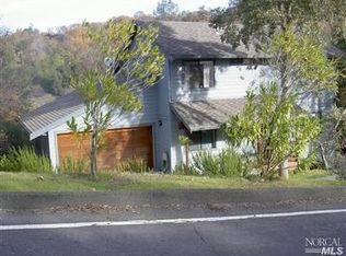 218 Circle Oaks Dr, Napa, CA