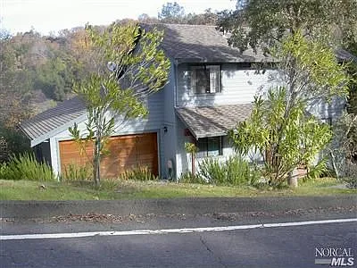 218 Circle Oaks Dr photo 1