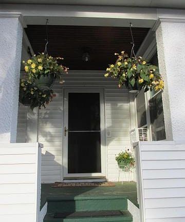3rd image of 9 Keenan St