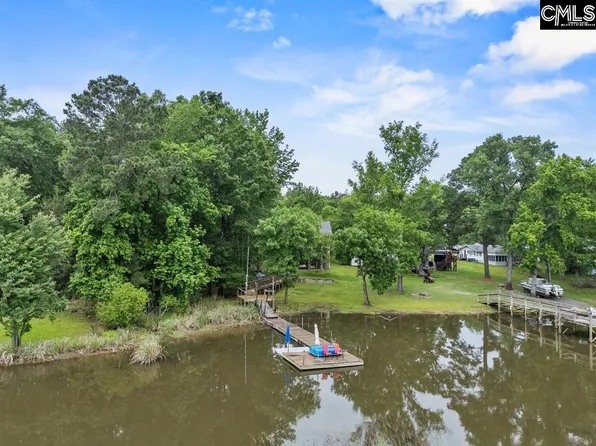 2241 Wateree Estates Rd, Winnsboro, SC 29180
