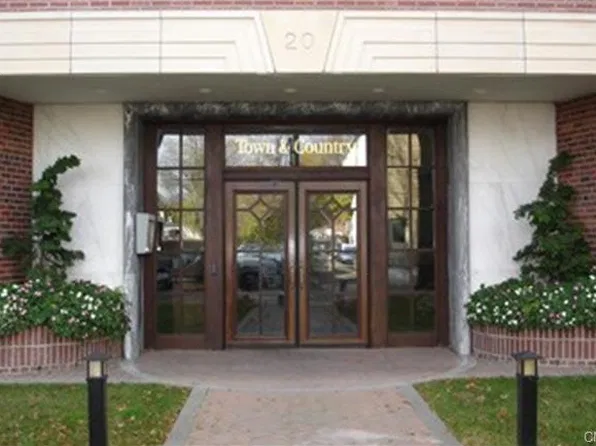 20 Church St APT A30, Greenwich, CT 06830