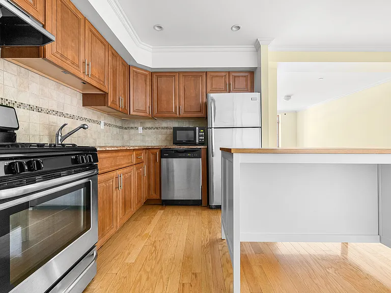 85-15 120th St #3C — Photo 4